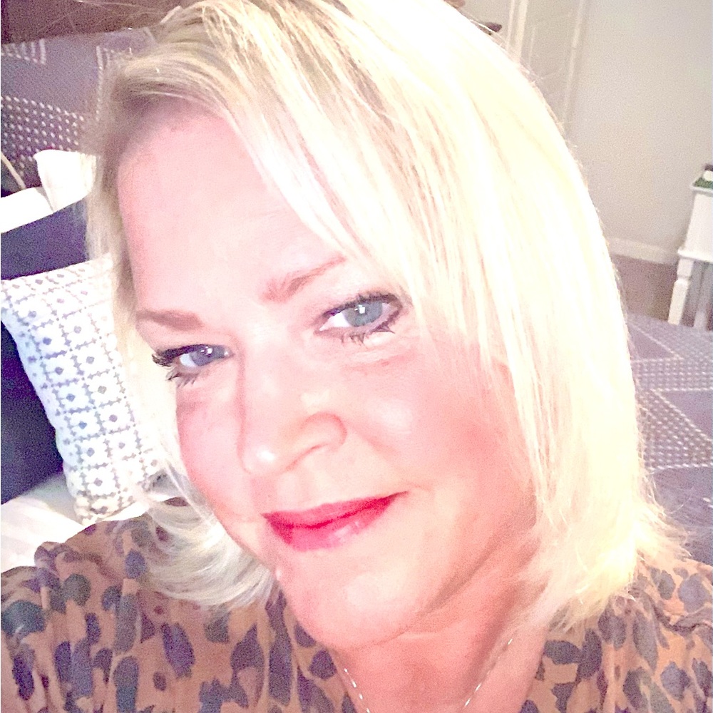 Meet your Posher, Kelley